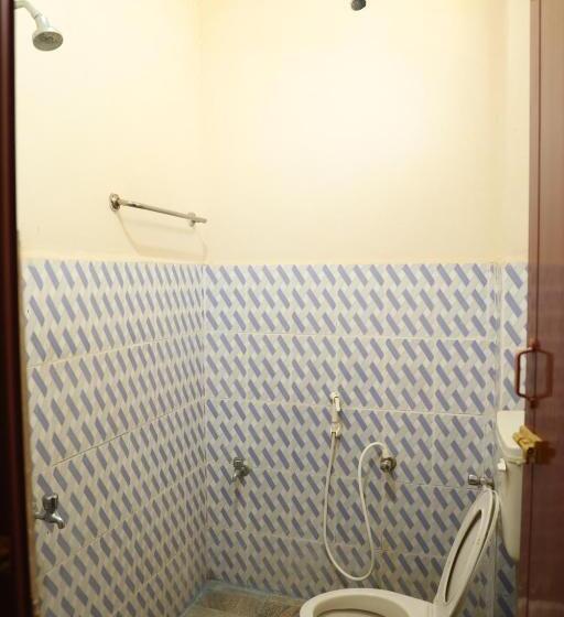 חדר סטנדרט לשלושה, R. Ve. R Residency