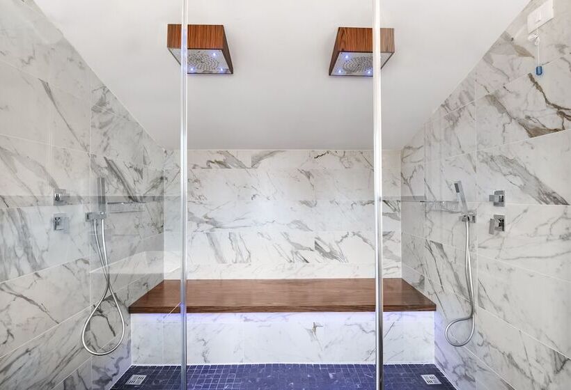 سوییت جونیور با بالکن, Casa Tua Spa Resort