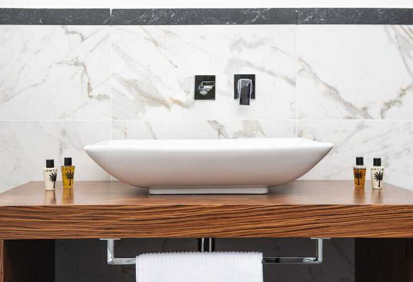 سوییت جونیور با بالکن, Casa Tua Spa Resort