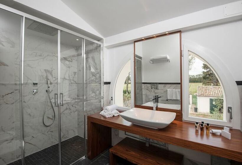 سوییت جونیور, Casa Tua Spa Resort