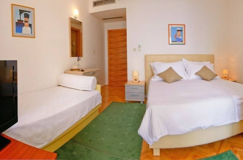 إستوديو كومفورت, Villa Medic