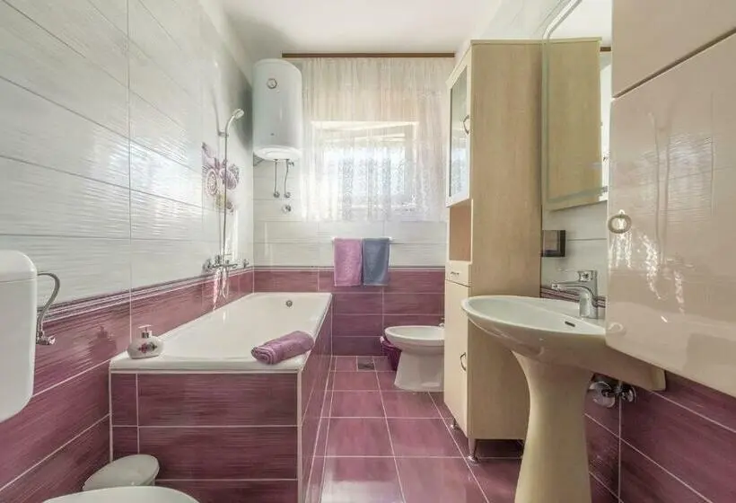 １ベッドルームアパートメント, Apartments Kostović 1943