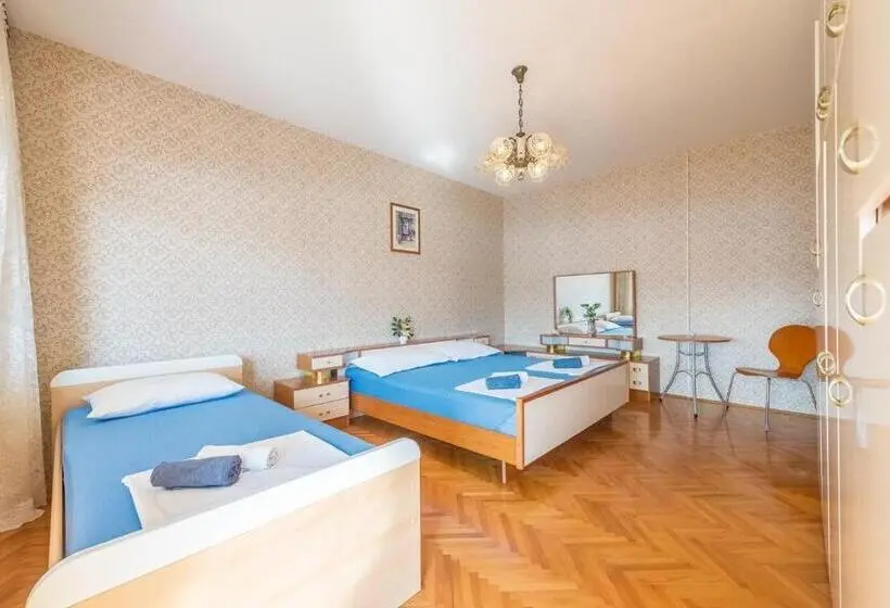１ベッドルームアパートメント, Apartments Kostović 1943