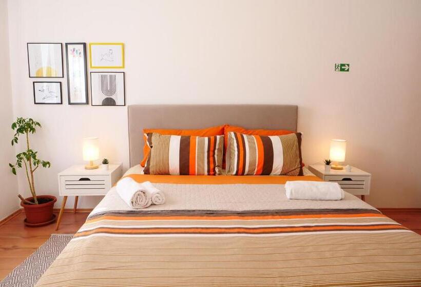 标准间带阳台, Apartment And Rooms Vilma