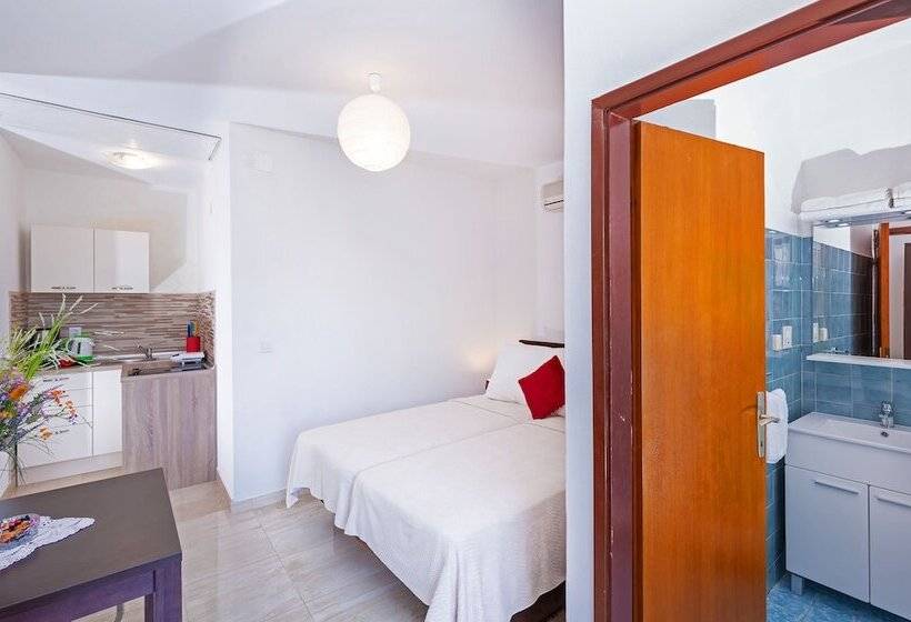 استوديو سوبيريور مطل على البحر, Apartments Elica