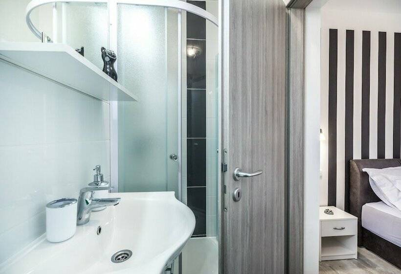 غرفة قياسية مزوَّدة بشُرفة, Apartments Sunshine Home