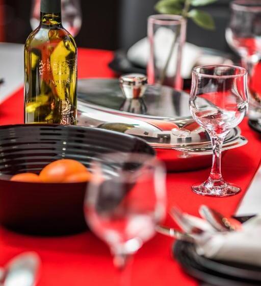 شقة غرفتين مطلة على البحر, Apartments Sunshine Home