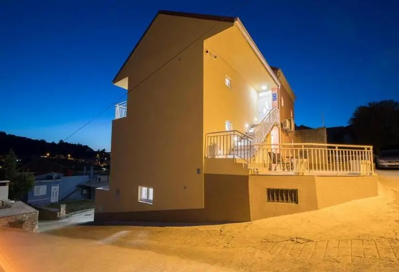海の見える２ベッドルームアパートメント, Apartments Sunshine Home