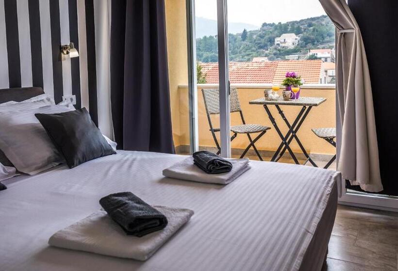 غرفة قياسية مزوَّدة بشُرفة, Apartments Sunshine Home