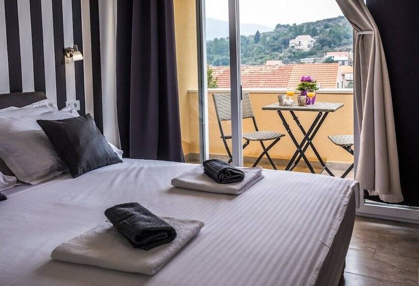 غرفة قياسية مزوَّدة بشُرفة, Apartments Sunshine Home