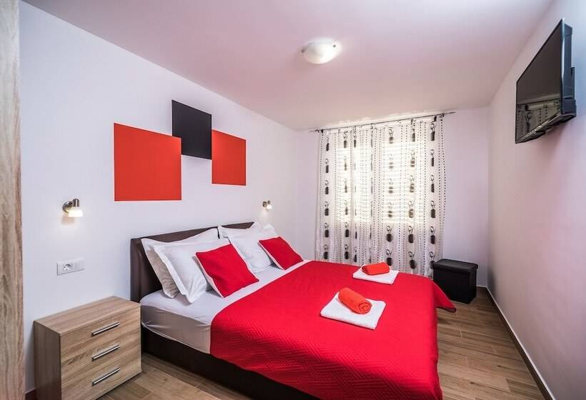 شقة غرفتين مطلة على البحر, Apartments Sunshine Home