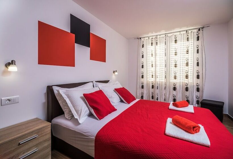 آپارتمان 2 خوابه با چشم‌انداز دریا, Apartments Sunshine Home