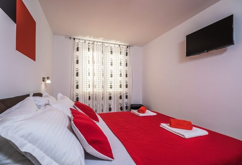 شقة غرفتين مطلة على البحر, Apartments Sunshine Home