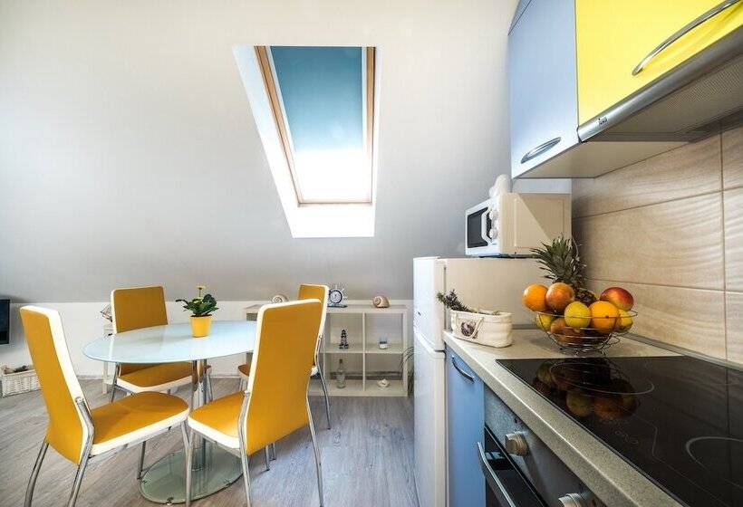 استودیوی استاندارد, Apartments Sunshine Home