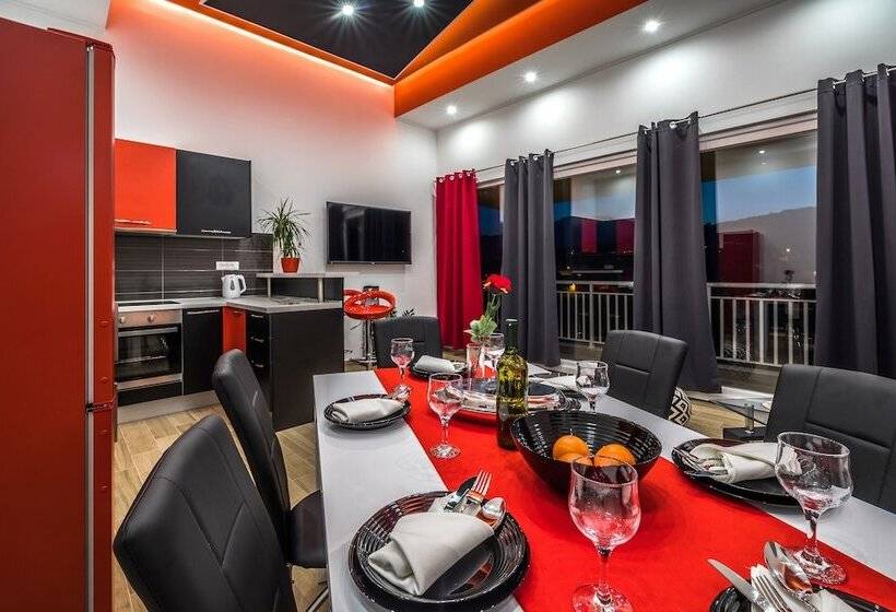 شقة غرفتين مطلة على البحر, Apartments Sunshine Home