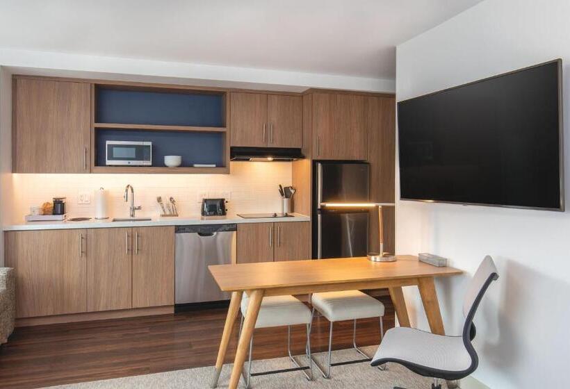 إستوديو قياسى, Element Chelmsford