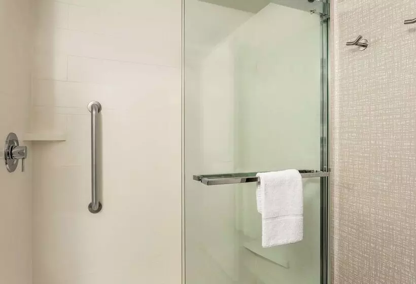 ２ダブルベッドのスタンダードルーム, Hampton Inn Milwaukee/brookfield