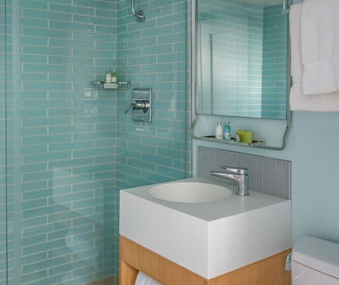 غرفه قياسيه سريرين مزدوجين, Harvard Square