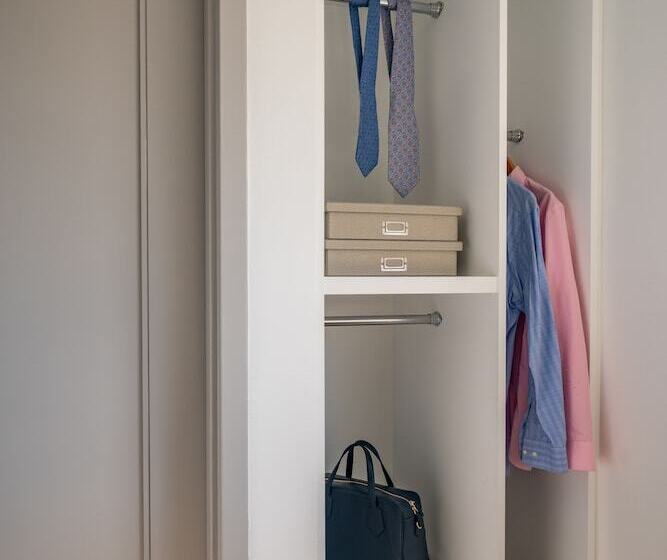 غرفه قياسيه سريرين مزدوجين, Harvard Square