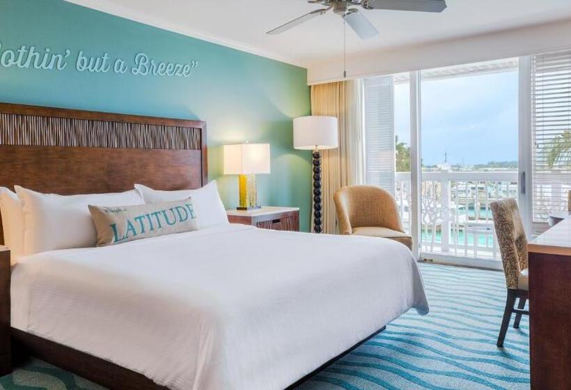 스탠다드 룸 킹사이즈 침대, Opal Key Resort & Marina