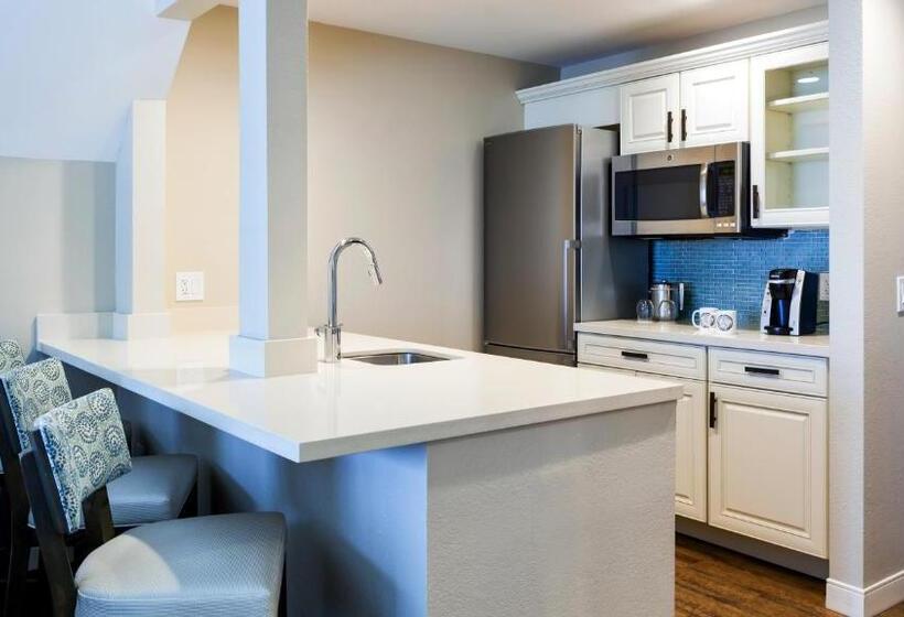 전망 스위트, Opal Key Resort & Marina