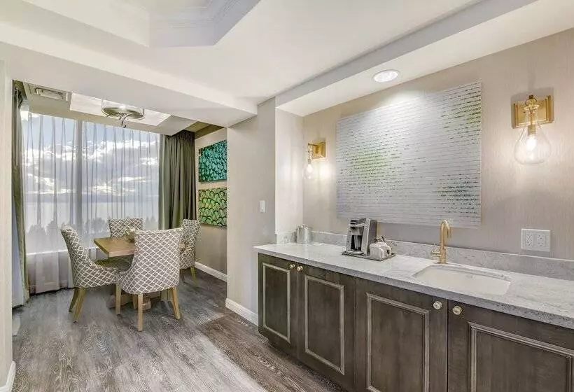 سوئیت با تخت بزرگ, Harveys Lake Tahoe Resort & Casino