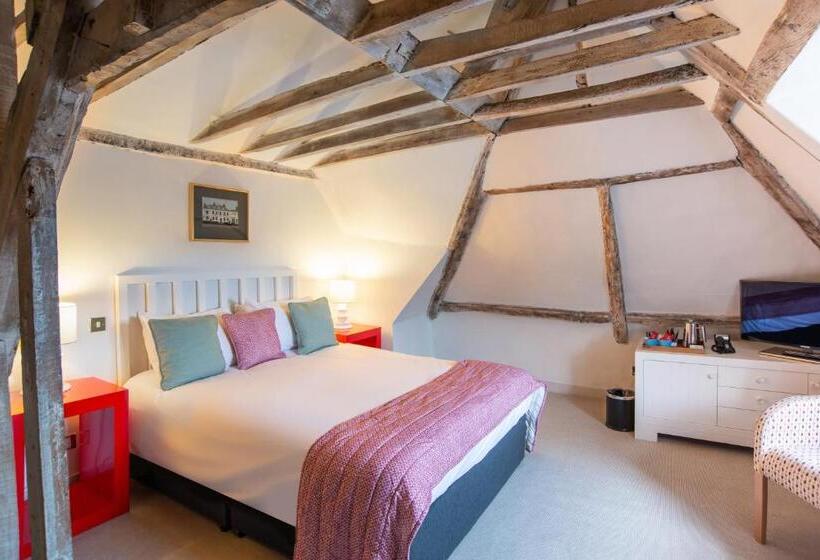 수피리어 룸, Crown