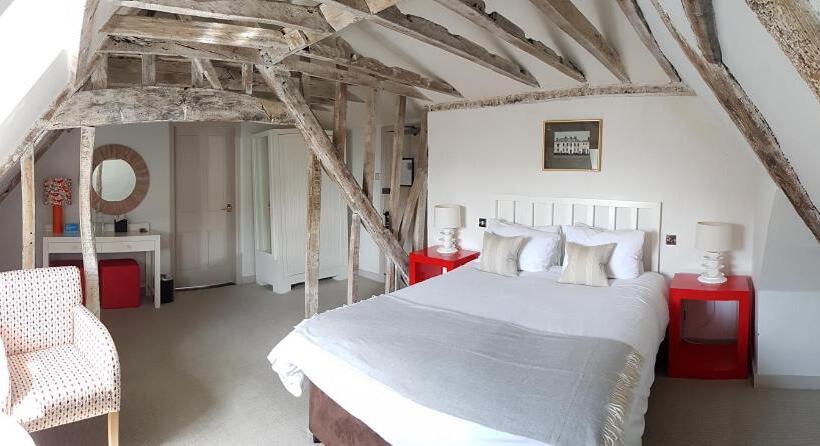 수피리어 룸, Crown