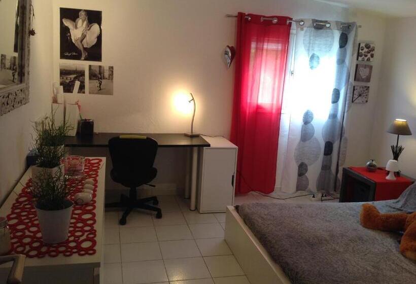 Апартаменты 1 Спальня, Des Roulottes En Provence