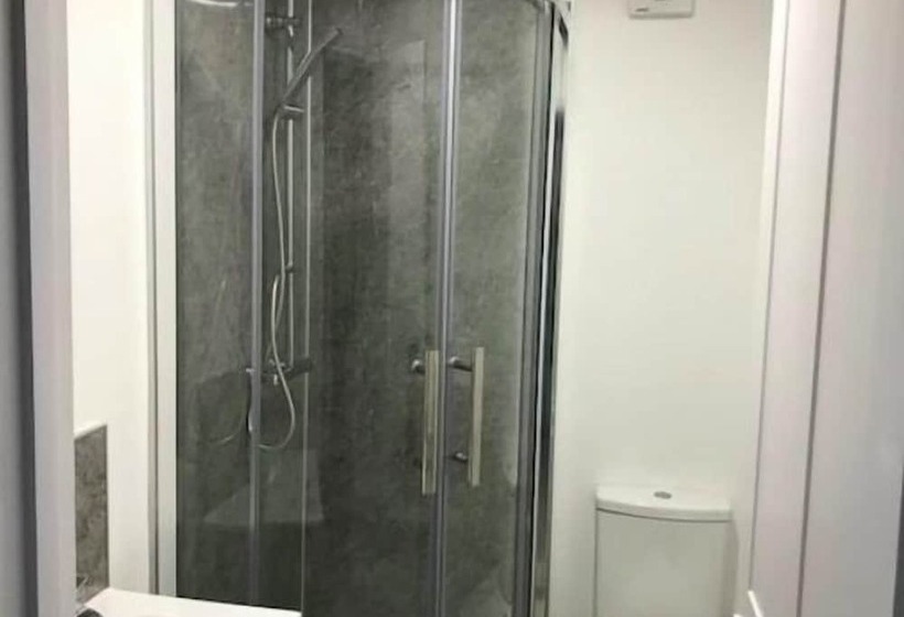 غرفة قياسية, Botley Town House