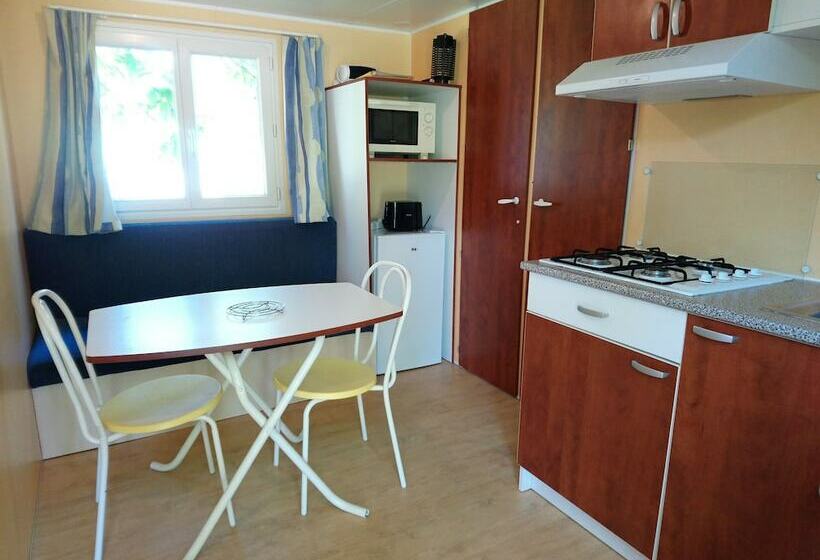 2间卧室的房子, Camping Des Lancieres