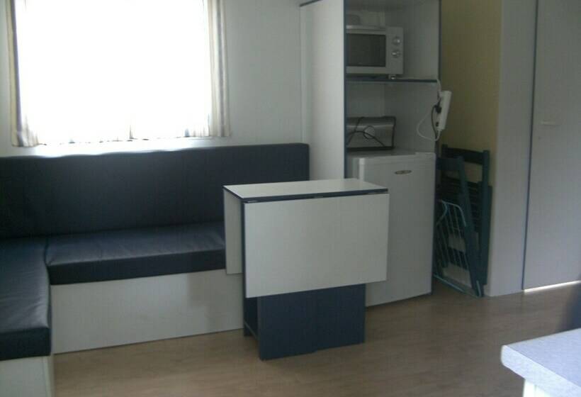 3间卧室的房子, Camping Des Lancieres