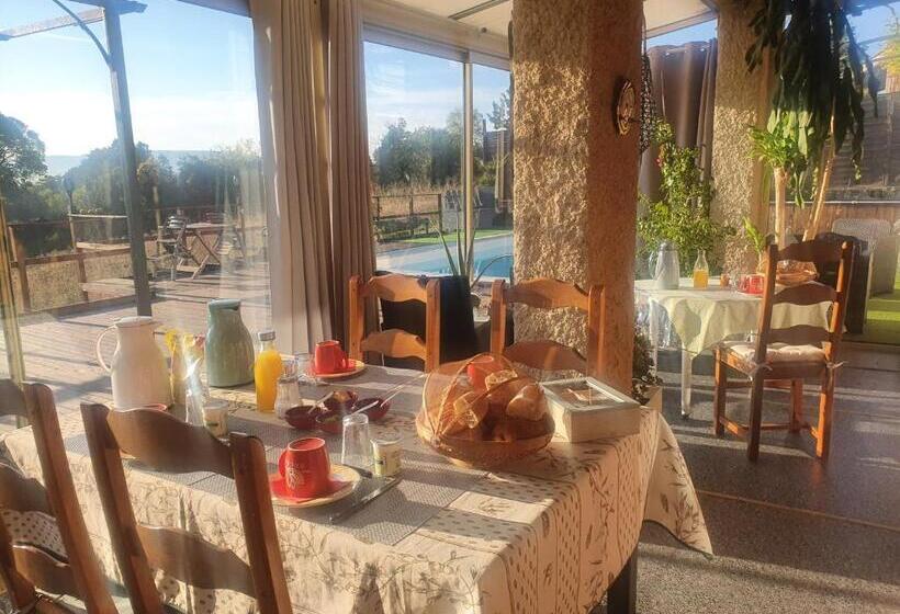 标准间带山景, La Maison De Lalouette