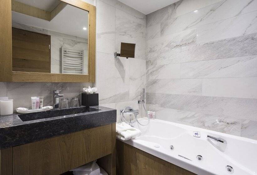 带2个卧室的套房, Hôtel Alparena & Spa 4 étoiles