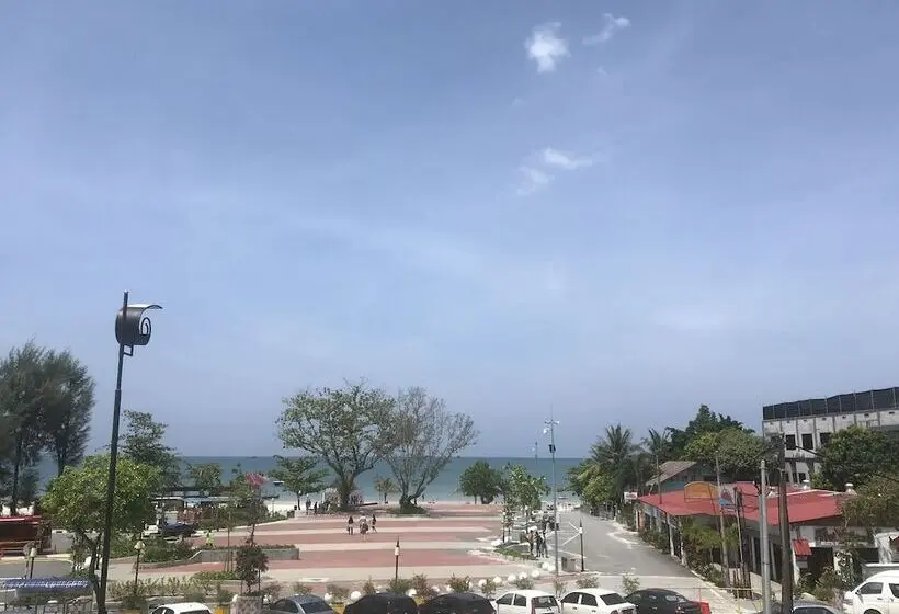 سوییت, Adya Hotel Chenang