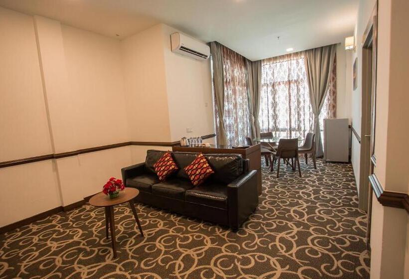 سوییت, Adya Hotel Chenang