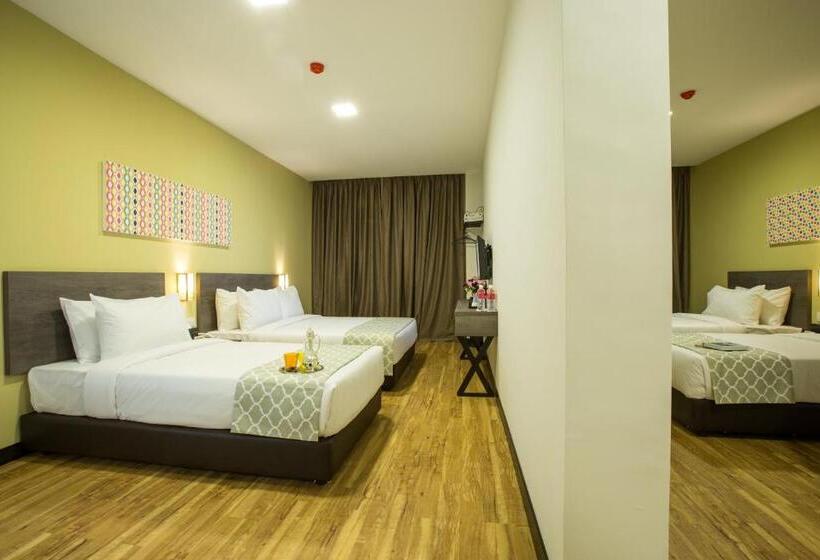 סוויטה משפחתית, Humaira