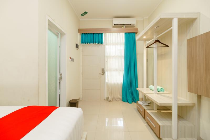 스탠다드 룸, Reddoorz Plus @ Point Phila Cihampelas