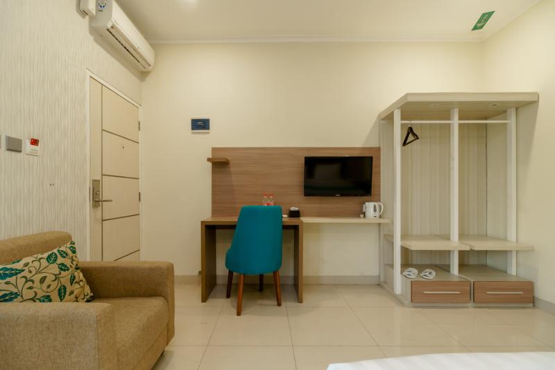 스위트, Reddoorz Plus @ Point Phila Cihampelas