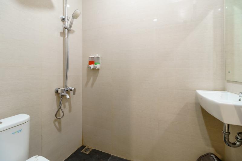 جناح, Reddoorz Plus @ Point Phila Cihampelas