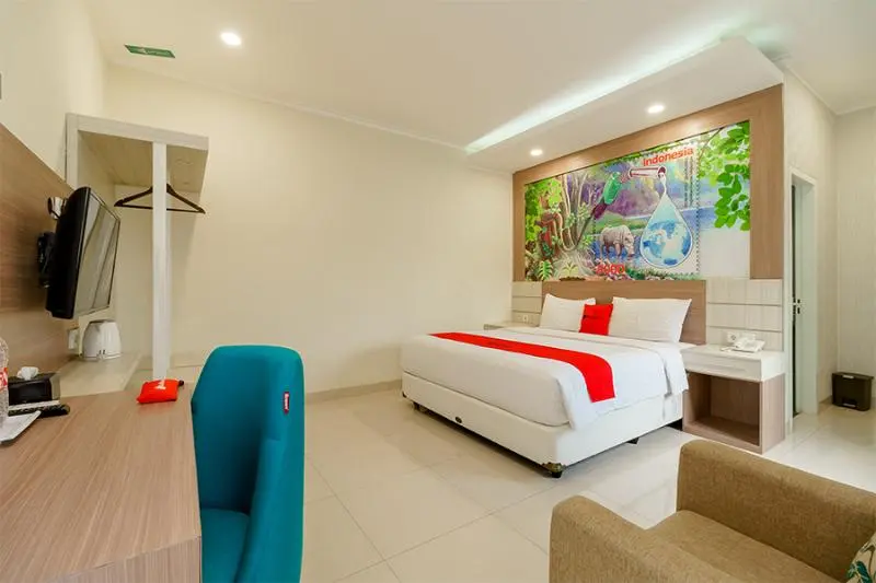スイート, Reddoorz Plus @ Point Phila Cihampelas