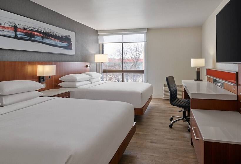 غرفة قياسية لذوى الاحتياجات الخاصة, Delta Hotels By Marriott Denver Thornton