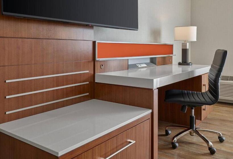 غرفة قياسية لذوى الاحتياجات الخاصة, Delta Hotels By Marriott Denver Thornton