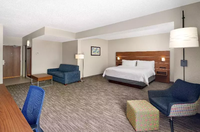 キングサイドベッドのスタンダードワンルーム, Holiday Inn Express Statesboro, An Ihg