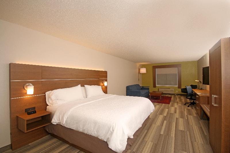 חדר סטנדרט עם מיטת קינג, Holiday Inn Express Troutville Roanoke North, An Ihg