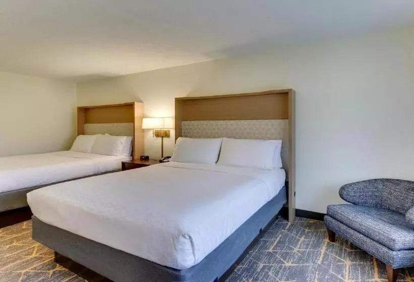 اتاق استاندارد, Holiday Inn Staunton Conference Center, An Ihg