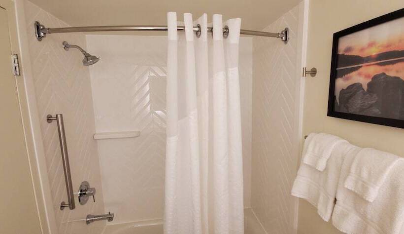 غرفة قياسية, Holiday Inn Staunton Conference Center, An Ihg