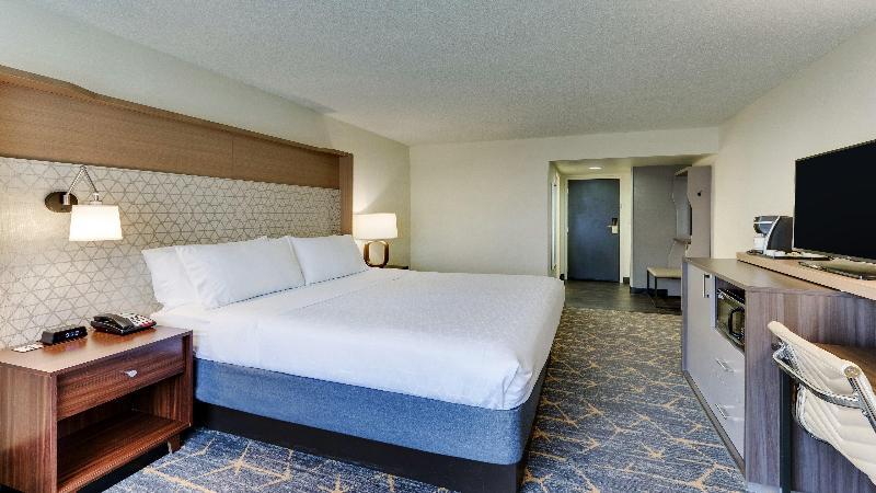 غرفة قياسية سرير كينج, Holiday Inn Staunton Conference Center, An Ihg