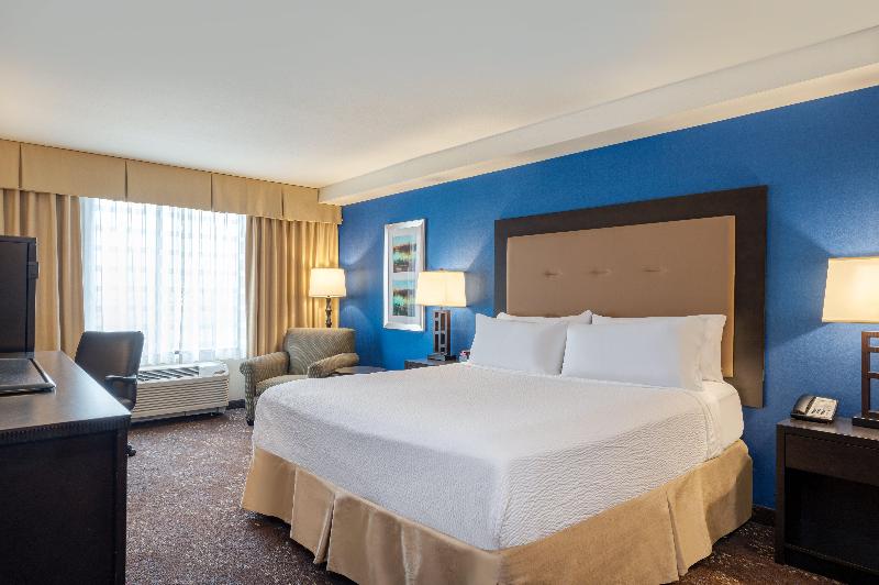장애인을 위한 킹사이즈 침대 스탠다드 룸, Holiday Inn   Terre Haute, An Ihg