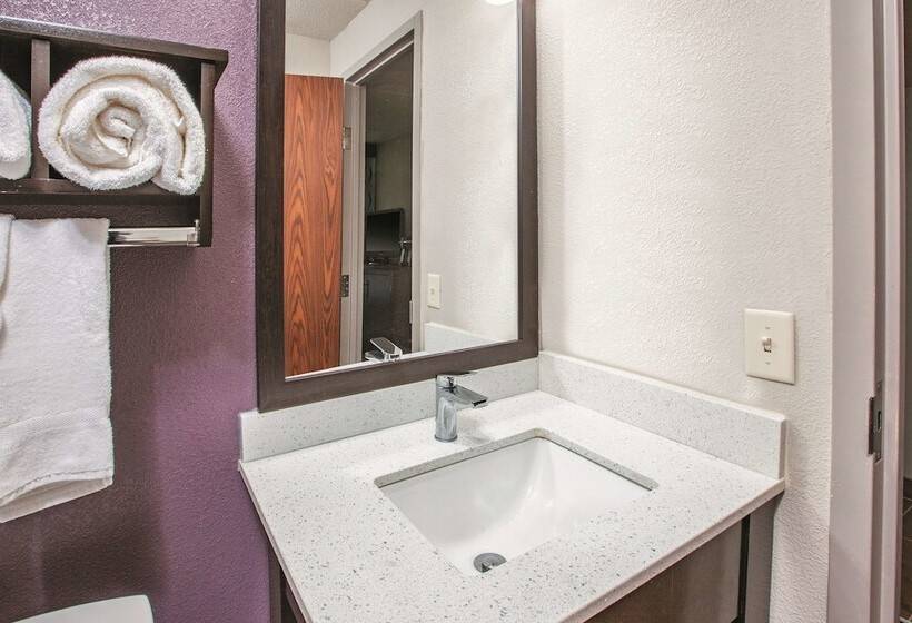 غرفة ديلوكس, La Quinta By Wyndham Sturbridge